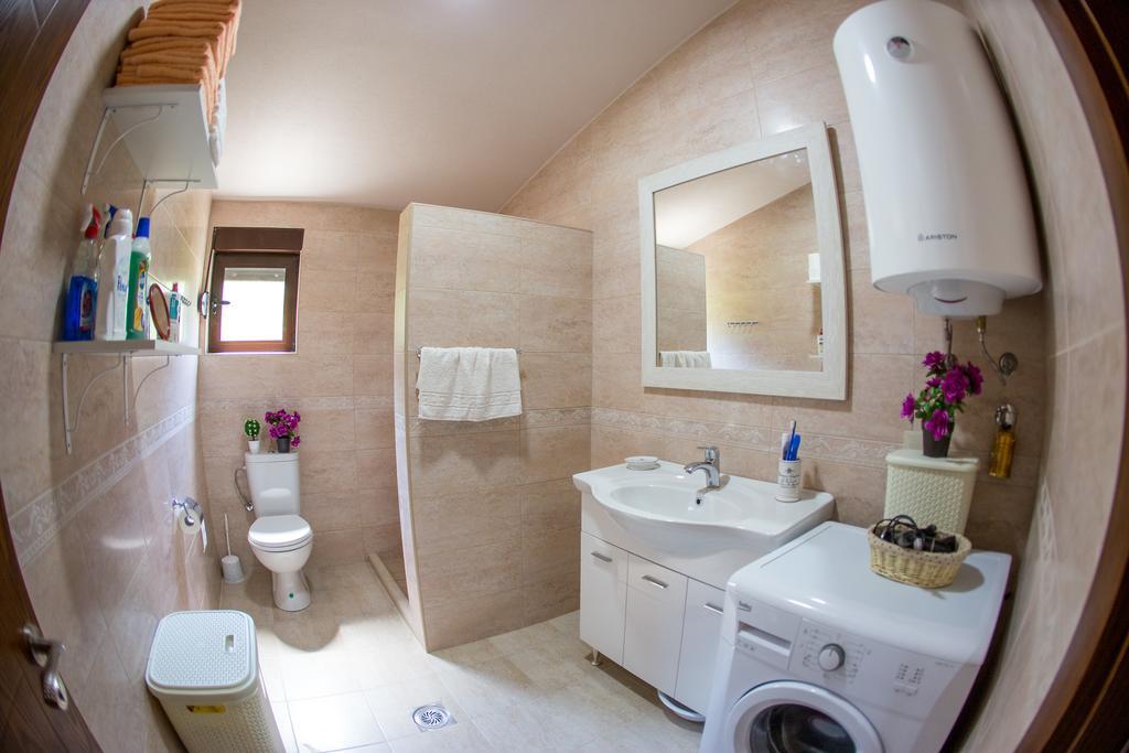 Apartment Bambo Tre Sorrele Kotor Luaran gambar
