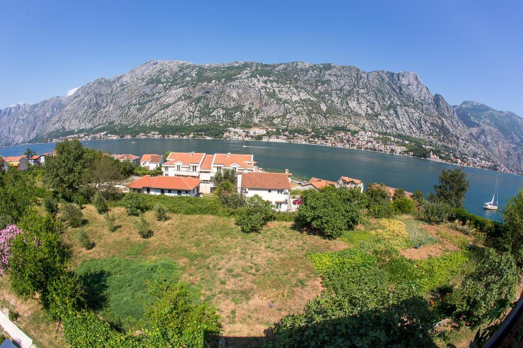 Apartment Bambo Tre Sorrele Kotor Luaran gambar